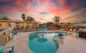 Hotel Mccoy Tucson - Art, Coffee, Beer, Wine, Pool